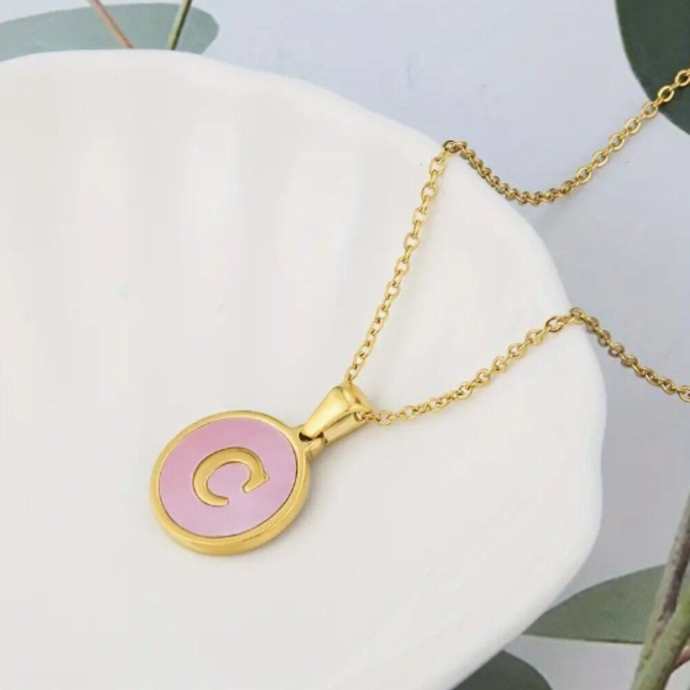 🔅🆕🔅18K Gold Plated Stainless Steel Pink Shell Decor Initial Necklace✨ - Picture 5 of 16